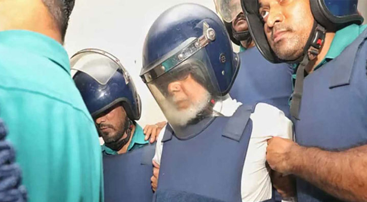 কারাগারে থাকা সাবেক প্রধান বিচারপতি খায়রুল হাসপাতালে 